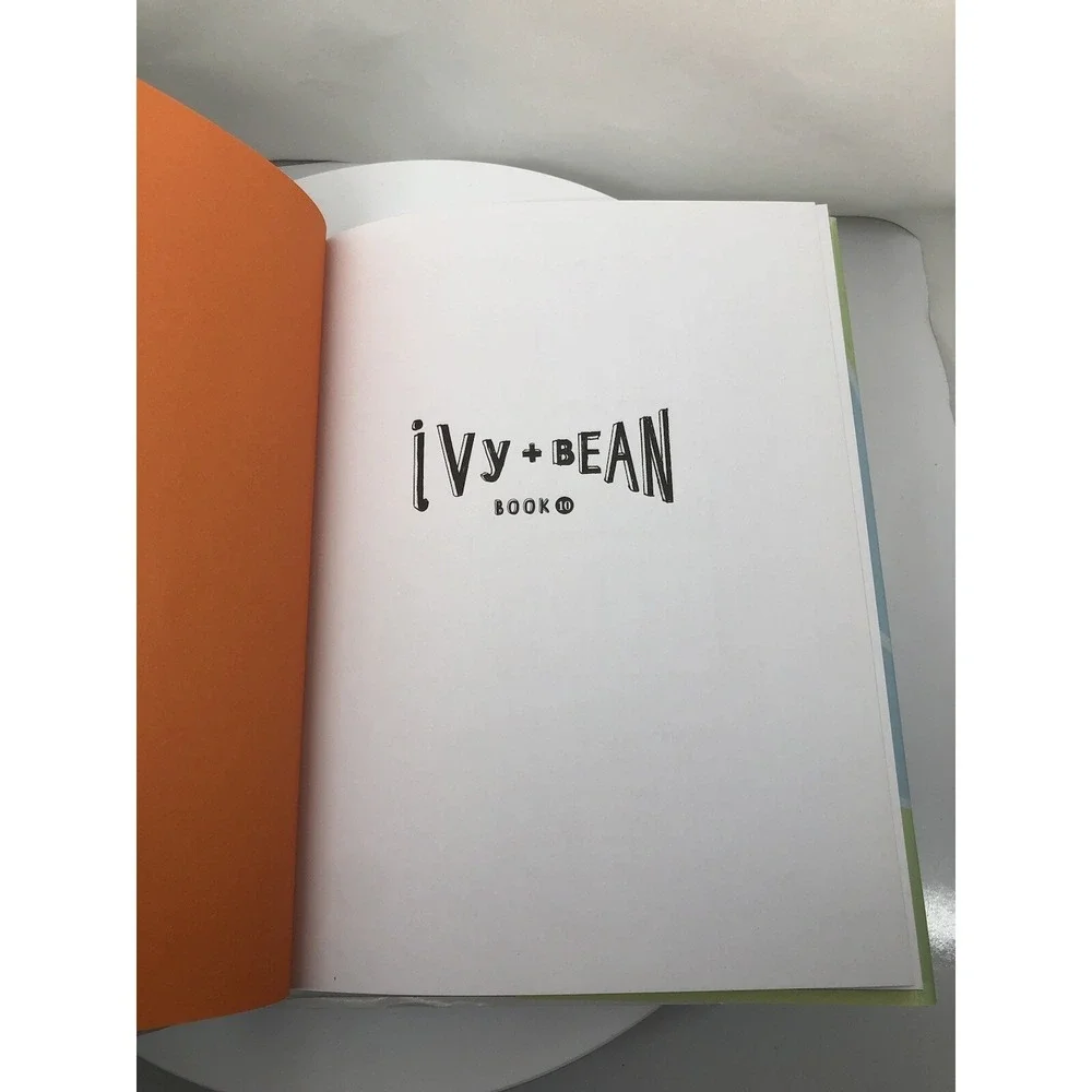 Ivy and Bean Take the Case; Book 10; Ivy & Bean Barrows, Hardcover Book‎ EUC